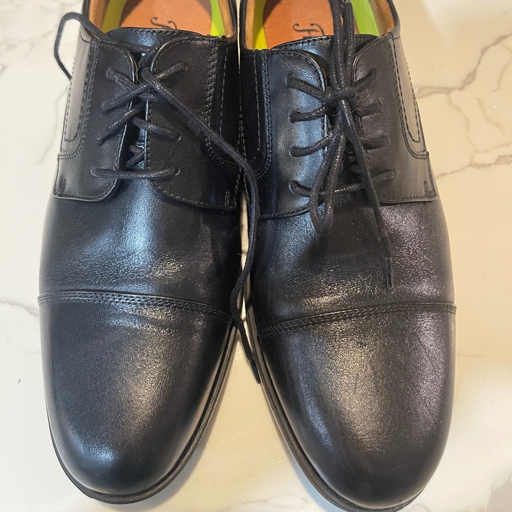 Florsheim black cap toe oxfords, worn once.  8.5 M